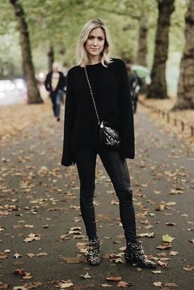 Studded Boots Outfit, Moto Boots Outfit, Kristin Cavallari Style, Biker Boots Outfit, Boots Outfit Ankle, Kristin Cavallari, Winter Outfit Inspiration, Studded Boots, Star Style