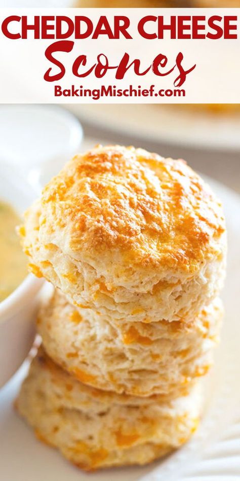 Scones Recipe Uk, Cheese Scones Recipe, Baking Mischief, Savory Scones Recipe, Cheese Scone Recipes, Baking Scones, Savory Baking, Cheese Biscuit, Baking Station