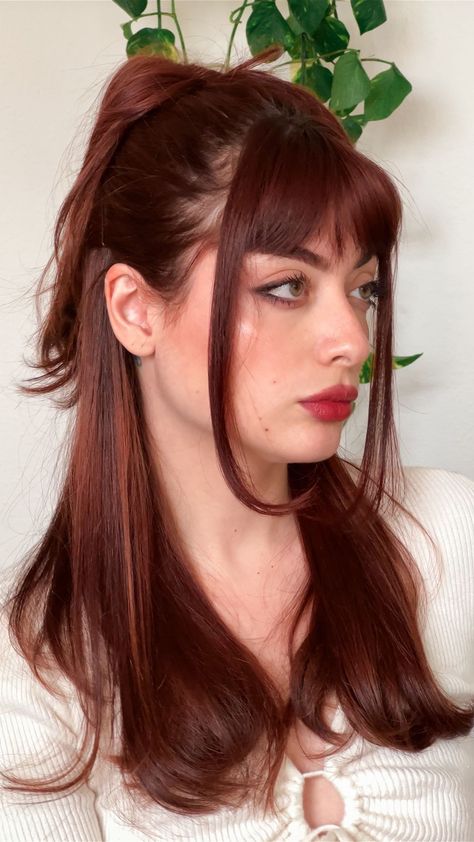 Red Head Hair Ideas, Spring Ginger Hair, Red Hair Makeup Ideas, Hairstyles For Red Hair, Red Colored Hair, Cool Red Hair, Hairstyles Red Hair, Red Hair Makeup, Red Hair Looks