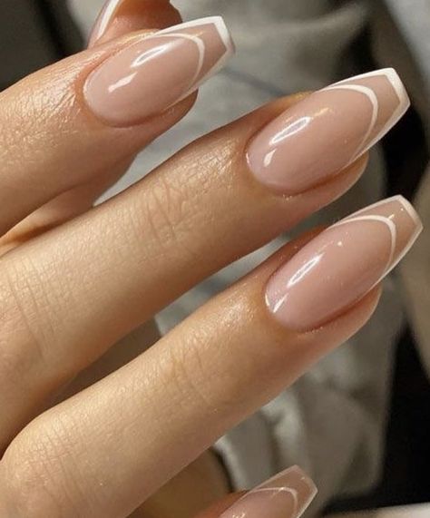 Work Appropriate Nails Acrylic, Simple Acrilyc Nails, Minimalist Nails Ballerina, Nails Inspiration Natural, Nail Color And Design, Silvester Nails, Work Appropriate Nails, Trending Nail Colors, Beauty School Dropout