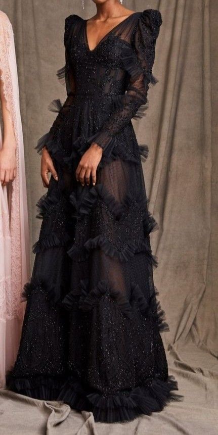 Soiree Dress, Designer Evening Gowns, Elegant Dresses Classy, Romantic Drama, Event Outfit, فستان سهرة, Zuhair Murad, Glam Dresses, Delicate Details