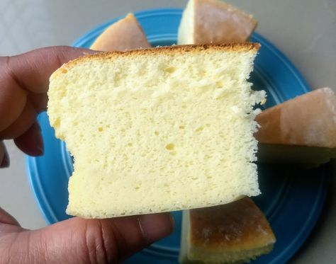 Baking Simple, Japanese Cotton Cheesecake, Cotton Cheesecake, Cloud Cake, How To Eat Better, Indian Snacks, Asian Cooking, Japanese Cotton, Aesthetic Food