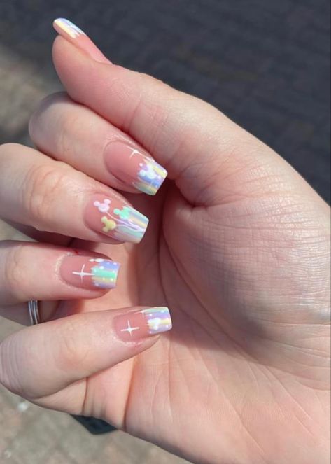 Disneyworld Nails Ideas, Disney Nails Glitter, Disney New Years Nails, Disneyland Nails Designs, Sleeping Beauty Nails, Disney World Nails, Cinderella Nails, Disney Themed Nails, Disneyland Party