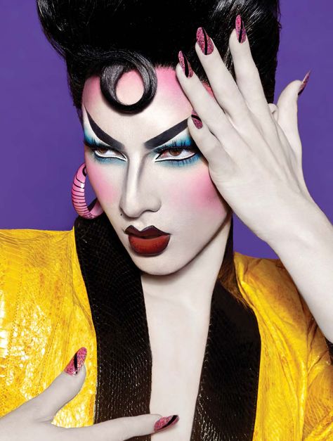 Queen Photoshoot Ideas, Drag Queen Photoshoot, Queen Photoshoot, Bio Queen, Violet Chachki, Drag Queen Outfits, Drag Make-up, Rupaul Drag Queen, Drag Queen Makeup