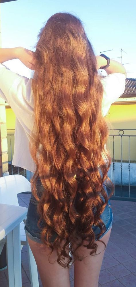 Extremely Long Hair, Red Curly Hair, Rapunzel Hair, Long Hair Pictures, Really Long Hair, Long Red Hair, Hair Model, Super Long Hair, Very Long Hair