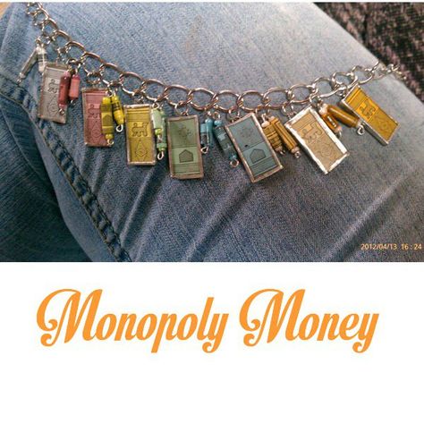 Embroidery Items Jewelry Monopoly Crafts, Barbie Bracelet, Domino Jewelry, Recycling Projects, Recycled Bracelets, Embroidery Items, Monopoly Money, Recycled Necklaces, Game Boards