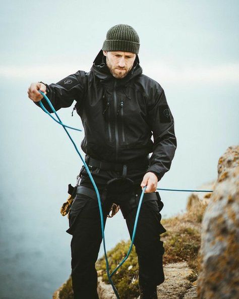 Climbing Outfit Men, Trekking Outfit Men, Jay Morton, Mountain Climbing Outfit, Rugged Men Style, Rugged Man, Wander Outfit, Trekking Outfit, Climbing Outfits