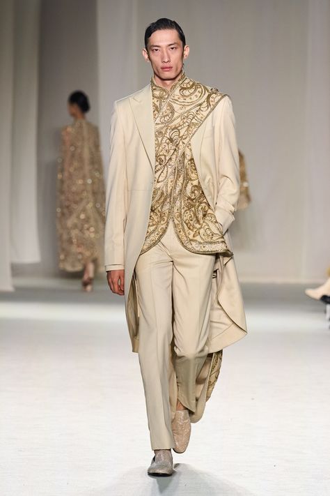 Male Couture Fashion, Elie Saab Spring 2023, Male Runway, Ethereal Fashion, Spring 2023 Couture, 2023 Couture, Elie Saab Haute Couture, Magic Flute, Abed Mahfouz