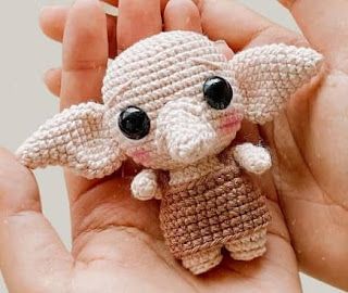 PATRONES AMIGURUMI GRATIS: PATRON GRATIS DOBBY | HARRY POTTER AMIGURUMI 60165 Dobby The Elf, Harry Potter Amigurumi, Bulky Yarn Patterns, Harry Potter Dolls, Harry Potter Crochet, Dobby Harry Potter, Crochet Toys Free Patterns, Crochet Disney, Crochet Keychain Pattern