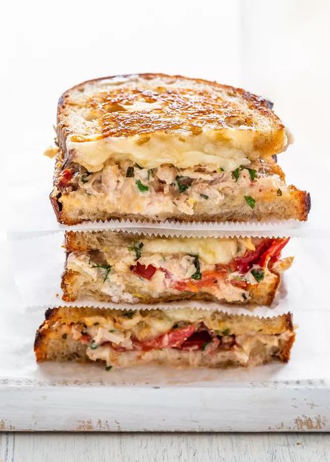 Healthy Tuna Melt, Best Tuna Sandwich, Easy Tuna Recipes, Tuna Melt Recipe, Grilled Sandwiches, Tuna Patties, Vegetarian Ideas, Healthy Tuna, Melt Recipe