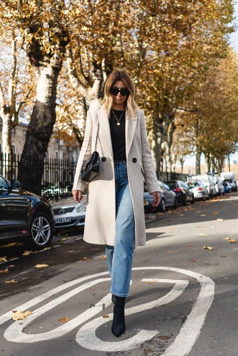 White Touches to Winter - FashionActivation #winterootd #winterstyle #outfitideas Winter Outfits Long Coat, Blue Jeans Outfit Winter, Outfits Long Coat, Beige Coat Outfit, White Coat Outfit, Light Blue Jeans Outfit, Coat Outfit Casual, Long Coat Outfit, Winter Coat Outfits