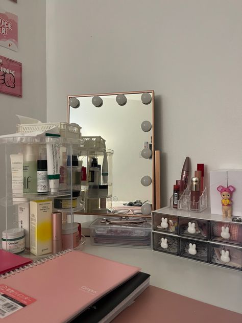 Mini Make Up Desk, Small Vanity Mirror Ideas, School Desk And Vanity Combo, Pc And Vanity Setup, Pc And Vanity Desk, Small Vanity And Desk Combo Ideas, Bedroom Vanity Ideas Makeup Desk Small Spaces, Desk Vanity Setup, Small Desk Vanity Ideas