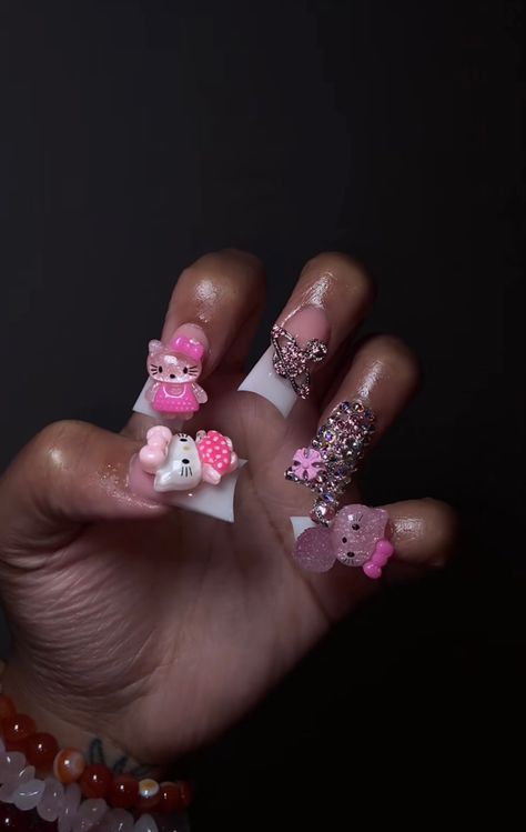 Duck Nails Acrylic Hello Kitty, Charm Duck Nails, Kawaii Duck Nails, Baddie Duck Nails, Duck Nails Hello Kitty, Long Hello Kitty Nails, Hello Kitty Junk Nails, Hello Kitty Toes, Nails Acrylic Duck