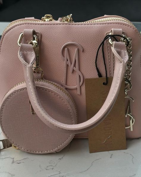 My newest addition to my mini bag collection. #stevemadden #handbags #minibag #pink Steve Madden Bags Handbags, Steve Madden Bags, Bag Collection, 2025 Vision, Big Girl, Designer Bags, Last Day, Bags Purses, Mini Bag