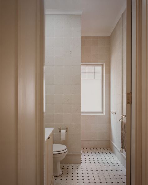 Walkin Shower Ideas No Door, Mosman Sydney, 1920 Home, Arts And Crafts House, Melbourne House, Hall Bathroom, Ensuite Bathrooms, Ensuite Bathroom, Small Bath