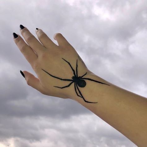 DOOMCORE TATTOO Cracow, Poland (@doomcoretattoo) • Instagram photos and videos Female Hand Tattoo, Tattoo Ideas Female Hand, Tattoo Main, Simple Hand Tattoos, Tato Flash, Henna Inspired Tattoos, Web Tattoo, Pretty Hand Tattoos, Skin Drawing