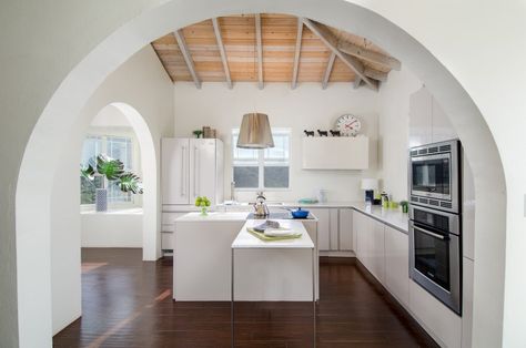 Most Stylish Kitchen designed by Global Inspirations Design  Photography: Rainbow Visions Arched Doorways Interior, Doorways Interior, Arch Doorways, Herringbone Tile Backsplash, Arched Doorways, Kitchen Island Tops, Cottage Style Kitchen, Kitchen New York, Blue Kitchen Cabinets