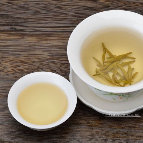 A cup of Silver Needle White Tea Matcha Snacks, Matcha Recipe, Tea Culture, Root Vegetables, White Tea, Tea Recipes, Drinking Tea, Matcha, Tea Cups