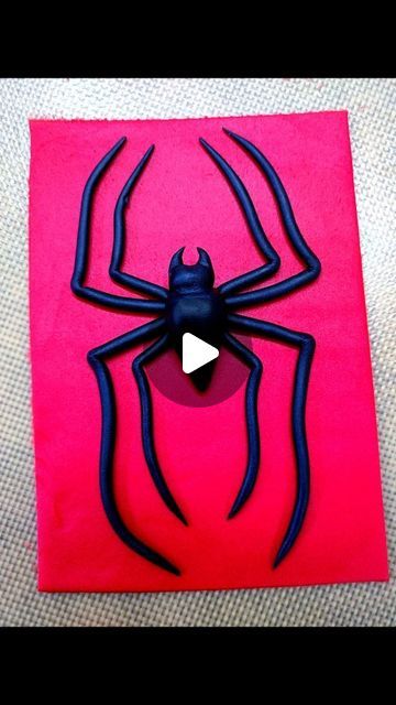 Fondant Spider Tutorial, Spiderman Fondant Tutorial, Spiderman Cake Tutorial, Easy Spiderman Cake, Spider-man Cupcakes, Spider Fondant, Spider Man Cake Design, Spiderman Spider Logo, Fondant Spiderman