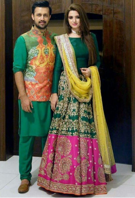 Atif Aslam with his wife भारतीय दुल्हन संबंधी, डिजाइनर कपड़े, Mehndi Outfit, Bridal Mehndi Dresses, Mehndi Outfits, Mehndi Dress, Mehendi Outfits, Atif Aslam, Pakistani Wedding Outfits