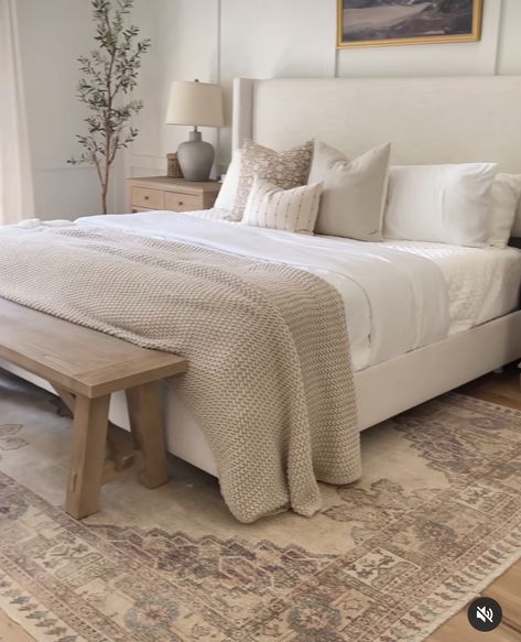 White Tan Room Aesthetic, White Grey Wood Bedroom, Oak And Cream Bedroom, Cream And Light Wood Bedroom, Cream Bed Frame Decor, Sage Tan Bedroom, Beige Apolstered Bed Decor, Light Beige Bed Frame, Oatmeal Bed Frame Room Ideas