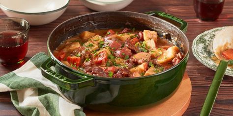 Irish Stew Traditional Irish Stew, Irish Lamb Stew, Irish Stew Recipe, Slow Cooker Turkey Chili, Irish Stew, Slow Cooker Turkey, Flavorful Vegetables, Lamb Stew, Beef Chuck Roast