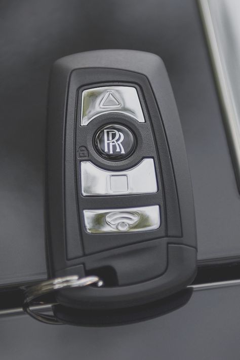 RR KEYS Rolls Royce Key, I Got The Keys, Rolls Royce Interior, 4x4 Wheels, Rolling Car, Rolls Royce Cullinan, Rolls Royce Wraith, Mans World, The Keys