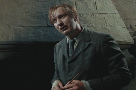 Remus Lupin | Jaden's Adventures Wiki | FANDOM powered by Wikia Remus Lupin Icons, Lupin Harry Potter, Hogwarts Professors, Fred And George Weasley, The Prisoner Of Azkaban, Myers Briggs Personalities, Prisoner Of Azkaban, George Weasley, Harry Potter Facts