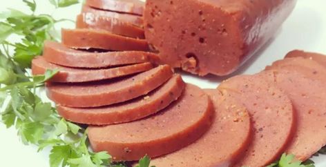 Homemade Mortadella, Mortadella Recipe, Liverwurst Recipe, Canning Sausage, Ham Hock Terrine, Deli Meat Recipes, Low Carb Sandwich, Winning Chili Recipes, Sausage Making Recipes