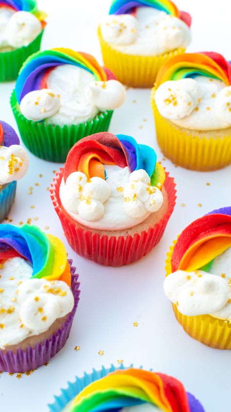 Pride Cupcakes Rainbow Cakes, Pride Month Cupcakes, Mini Rainbow Cupcakes, Small Rainbow Cake, Pride Cupcakes Ideas, Pride Baked Goods, Rainbow Frosting Cupcakes, Rainbow Cupcakes Ideas, Rainbow Birthday Cupcakes