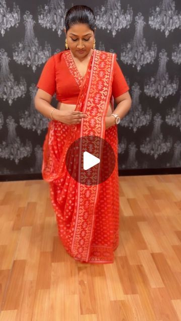 Heavy Saree Draping Styles Modern, Saree Draping Styles Modern, Dolly Jain, Cotton Night Dress, Saree Wearing, Saree Wearing Styles, Saree Draping Styles, Cotton Saree Designs, Ikat Dress