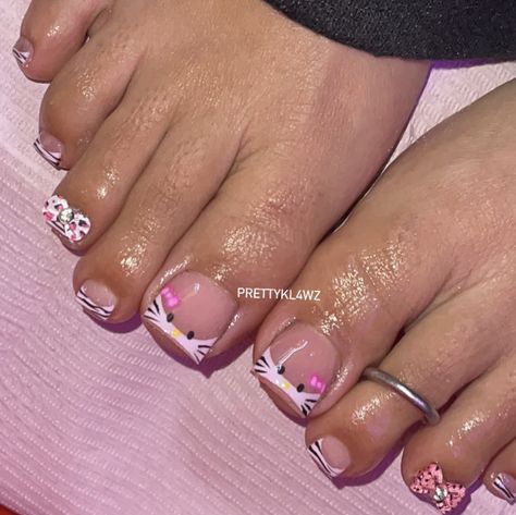 Y2k Toenails, Acrylic Toe Nail Designs, Pink Toe Nails, Feet Nail Design, Acrylic Nails Nude, Teal Nails, Glitter Nails Acrylic, Gel Toe Nails, Acrylic Toes