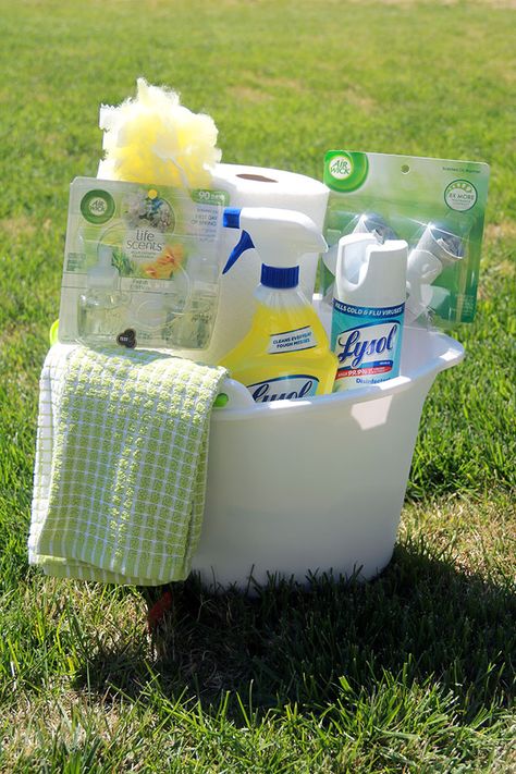 Cleaning Basket Gift Ideas, Spring Break Gift Basket Ideas, Cleaning Basket Ideas, Laundry Gift Basket Ideas, Cleaning Basket, Cleaning Basket Gift, Cleaning Gift Basket, Laundry Gift Basket Ideas Christmas, Grocery Shower Gift Ideas