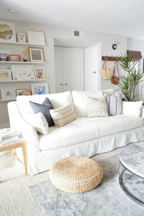 The key to selecting throw pillows is to not overstuff the couch with too many, and keeping in mind the size of the pillows, like these throw pillows on this white couch White Sofa Pillows, White Couch Pillows, Ikea Sofas, Sofa Fabric Upholstery, White Couch, White Furniture Living Room, White Couches, Ikea Sofa, Trendy Living Rooms