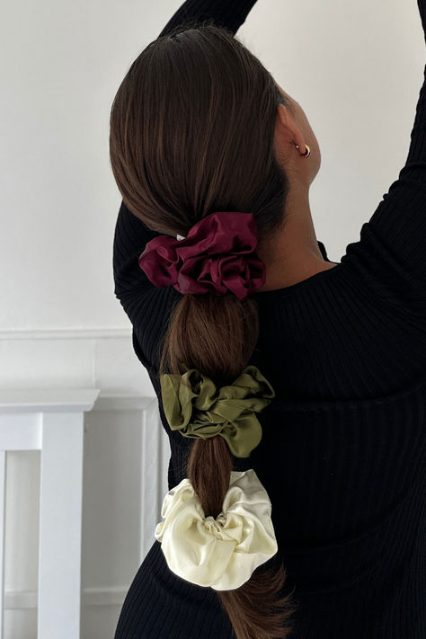 low pony hairstyle with three XXL silk scrunchies Hair Scrunchie Aesthetic, Aesthetic Hair Scrunchies, Fall Scrunchies, Luxury Scrunchies, Autumn Scrunchies, Silk Pillowcase Hair, Silk Hair, Flower Hair Clips, Bow Hair Clips