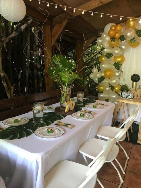 Green theme 70th birthday Plants Party Theme, Leaf Party Decorations, Green 60th Birthday Party, Green Themed Birthday Party Ideas, Brazil Birthday Party, Birthday Party Green Theme, Brazil Party Decorations, Plant Party Decor, Birthday Party Ideas Green