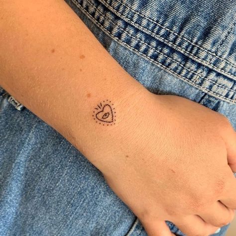 Inspiring Tattoos, Henne Tattoo, Luck Tattoo, Stick Poke Tattoo, Tattooed Woman, Tattoos Inspo, Funky Tattoos, Tattoo Aesthetic, Hand Poked Tattoo