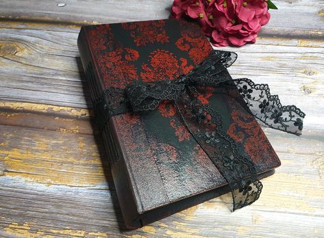 Black And Red Wedding Decorations, Instax Guest Book, Black And Red Wedding, Gothic Journal, Handmade Photo Albums, Purple Gothic, Gothic Bride, Quinceanera Ideas, Personalised Guest Book