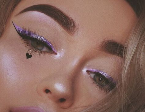 Brat Board, Cruelty Free Makeup Brands, Mekap Mata, Bold Eye Makeup, Make Up Inspiration, Spoiled Brat, Cake Face, Smink Inspiration, Makijaż Smokey Eye