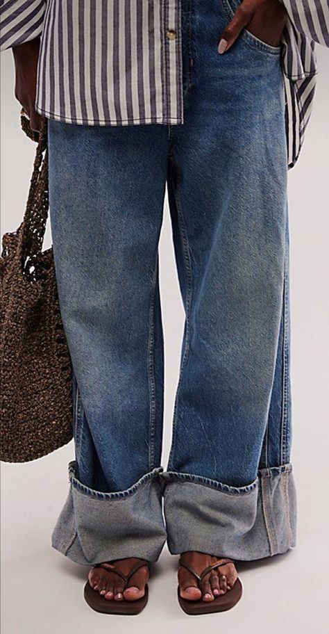 Cuffed Jeans Aesthetic, Large Cuff Jeans Outfit, Big Cuff Jeans Outfit, Cuffed Jeans Outfit, Summery Outfits, Fall 24, Cuffed Jeans, Jeans Outfit, Winter 2024