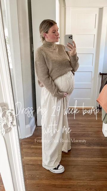 Bump Fashion Winter, Tuck A Sweater, Linen Maternity, Bump Fashion, Maternity Overalls, Maternity Jacket, Motherhood Lifestyle, Mom Things, Winter Maternity