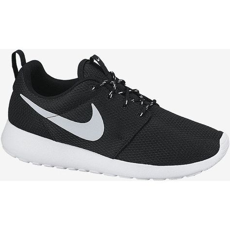 Zapatillas All Star, Black Sports Shoes, Nike Footwear, Heart Shoes, Shoes Sneakers Nike, Roshe Run, Nike Trainers, Nike Roshe Run, Lace Sneakers