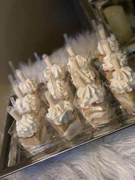 Deserts For Housewarming Party, White Dessert Shooters, Tres Leches Shooters Recipe, Tres Leches Cake Shooters, Dessert Table Shooters, White And Gold Treats Dessert Tables, Tres Leches Shooters, Tres Leches Mini Cups, Party Shooters