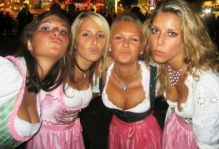 Octoberfest Girls, German Beer Girl, Octoberfest Beer, Beer Maid, Oktoberfest Woman, German Girls, Oktoberfest Outfit, Beer Girl, Beer Festival