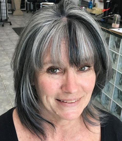 Medium Gray Hairstyle with Black Lowlights Black And Grey Hair, Grey Hair Over 50, Salt And Pepper Hair, Gorgeous Gray Hair, Beautiful Gray Hair, Natural Gray Hair, Short Grey Hair, Blending Gray Hair, Gray Hair Highlights