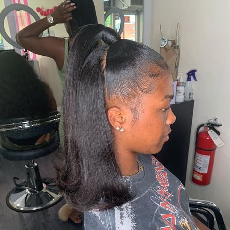 Tommoi Tugman on Instagram: “Half up half down with flips , 2 bundles and a half from @kanyeofweave” Weave Ponytail Hairstyles, Love Or Hate, Hair Done, Hair Ponytail Styles, Hair Laid, Ponytail Styles, Baddie Hairstyles, Hairstyles Ideas, The Salon