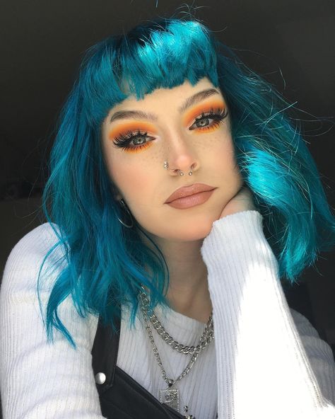 Skater Hair, Orange Shadow, Arctic Fox Hair Color, Fox Hair, Teal Hair, Turquoise Hair, Creative Person, Dye Ideas, Hair Color Purple