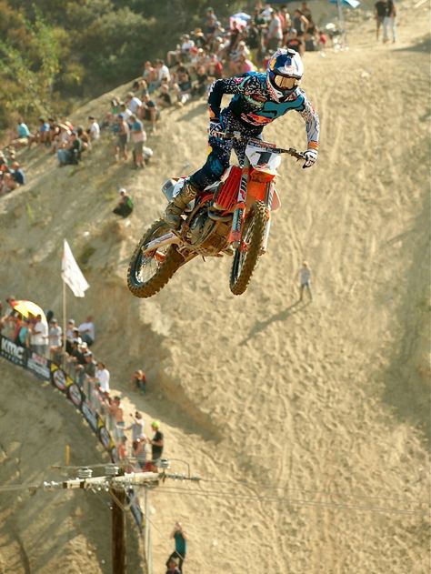 Glen Helen 2016   Ryan Dungey didn’t have the pace of Ken Roczen this week, but his forks didn’t go flat. Chalk one up for WP. Motocross Wallpaper Dirt Bikes, Motercross Pictures, Ryan Dungey, Honda Trike, Bike Freestyle, Ken Roczen, Motocross Stunts Dirt Bikes, Jeremy Mcgrath Motocross, Motor Cross