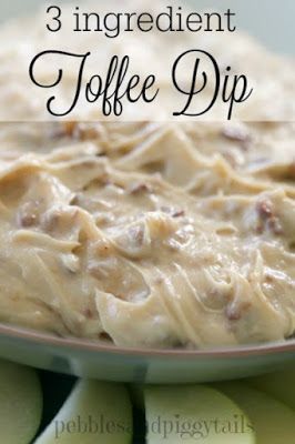 Easy 3 Ingredient Toffee Dip for Apples is a perfect fall recipe! Cream Cheese Toffee Dip, Fruit Dip With Toffee Bits, Fruit Dip With Cream Cheese Toffee Bits, Dips For Apple Slices, Toffee Cream Cheese Dip, Easy Fall Dips Recipes, Dip For Graham Crackers, Dip For Apples, Toffee Apple Dip