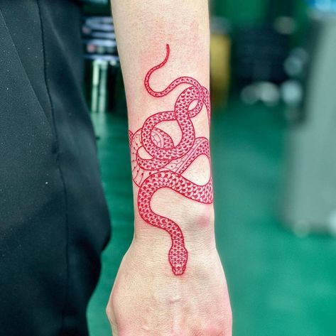 Sarah Tattoo, Snake Tattoo Meaning, Free Hand Tattoo, Dragon Sleeve Tattoos, Red Snake, Forearm Tattoo Women, Snake Art, Crown Tattoo, Mandala Tattoo Design